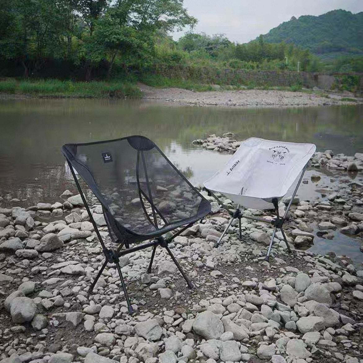 HYTRA Aluminium alloy folding camping moon chair