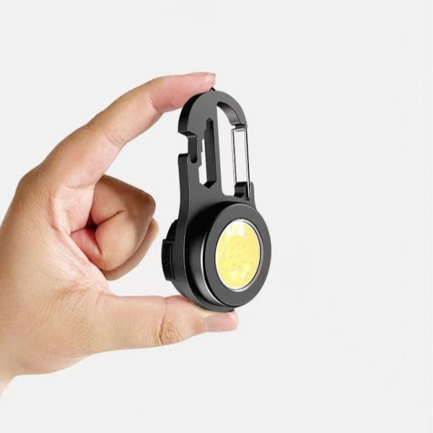 Multifunctional high-brightness small flashlight, clip-on keychain lamp, rechargeable, strong magnet, portable, outdoor working lamp